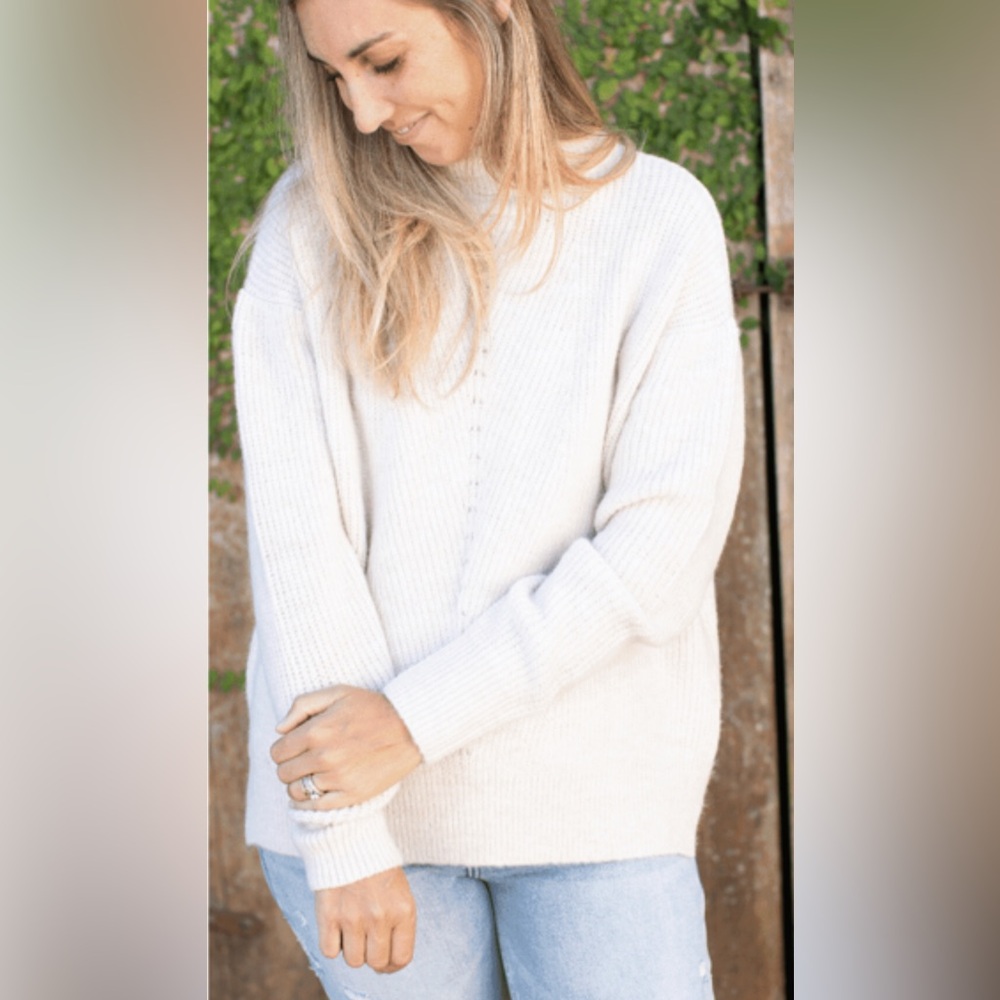 Neuflora Barea sweater in cream
